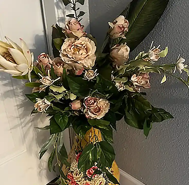 CLEANING TOP TO BOTTOM and DECOR